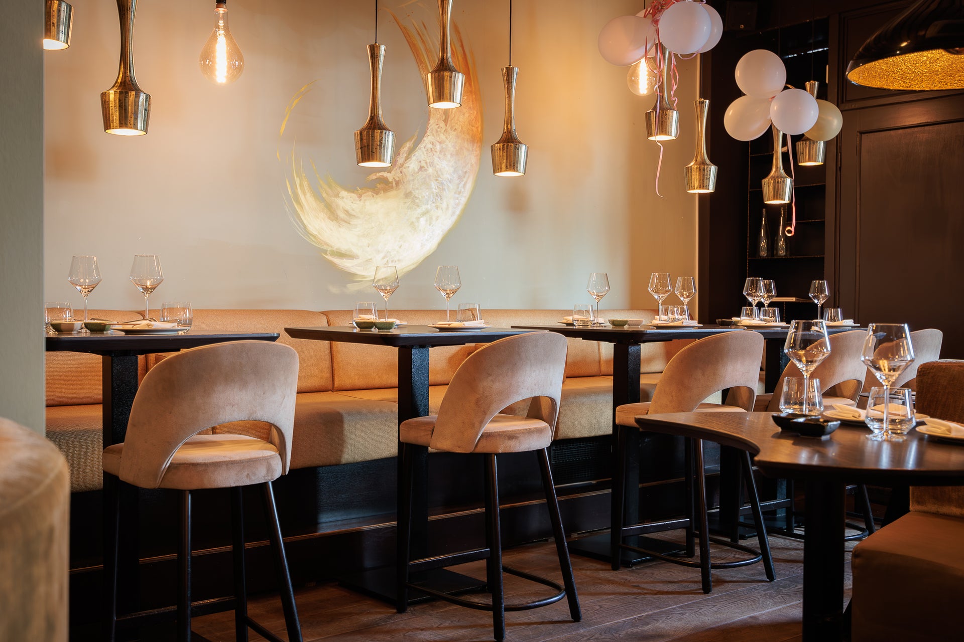 Horeca Barbank MBB-03 – Maatwerk Barbank met Verticale Banen