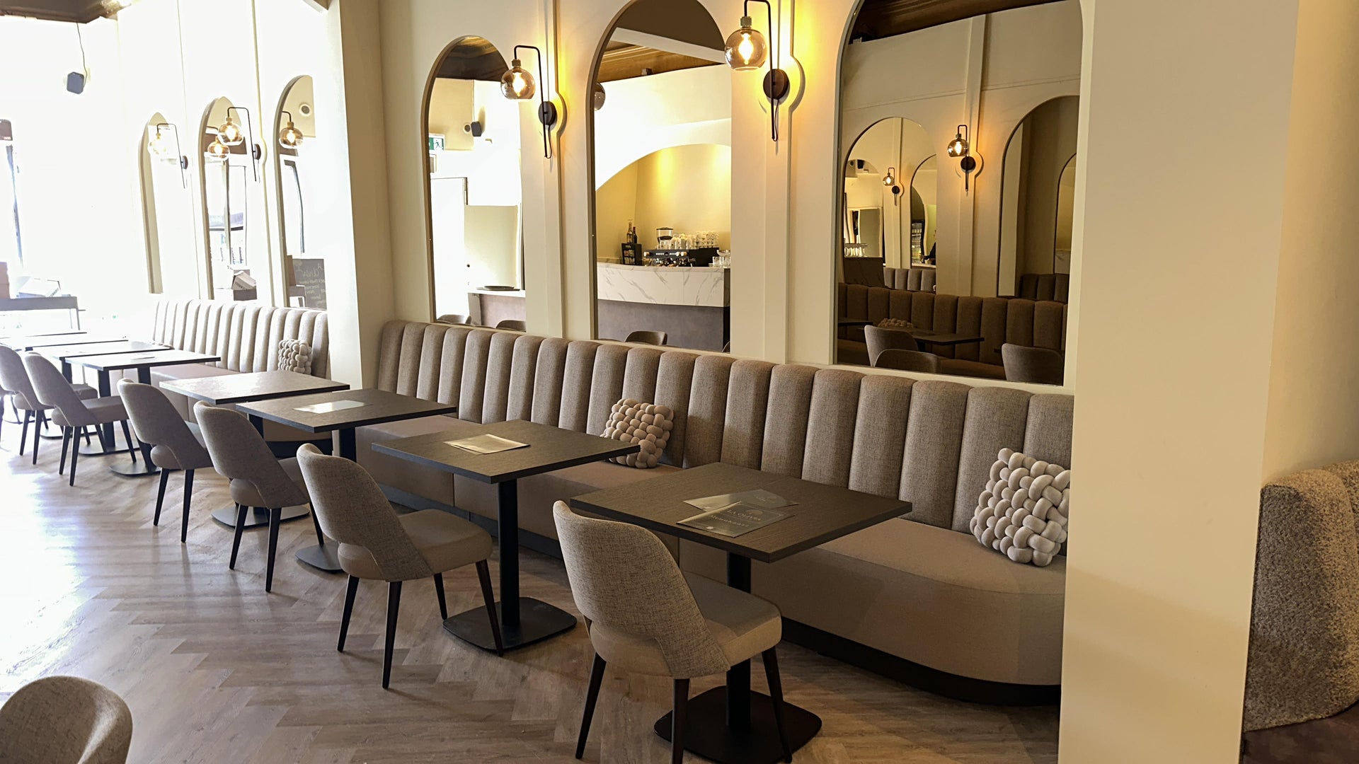 Horecabank MB‑13 – Aanpasbare Maatwerk Horecabank